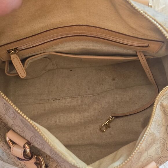 Michael Kors Medium Duffel Tan Satchel with Gold Accents - Picture 8 of 12